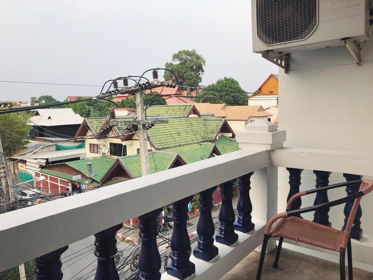 Hp House Cafe' Hotel Chiang Mai Exterior photo